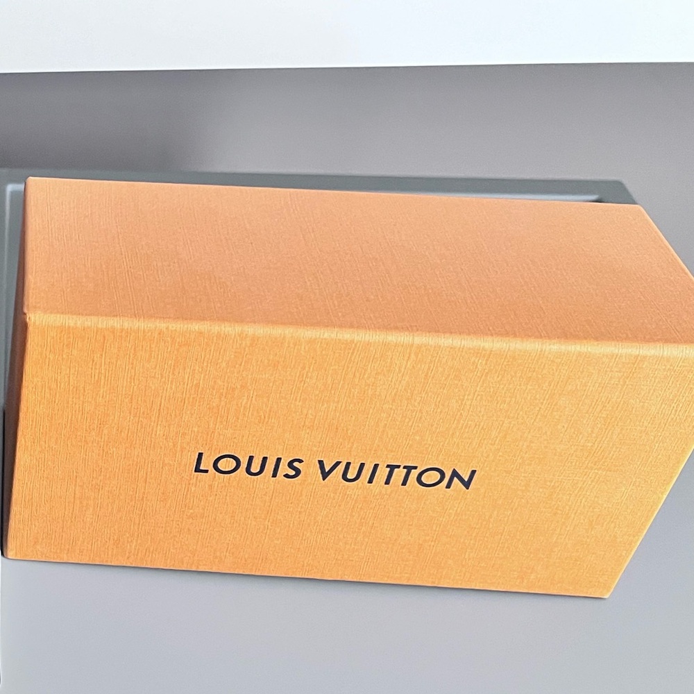 Multiple Designer Sunglasses Boxes - Picture 4 of 4